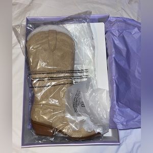 Women’s western boots